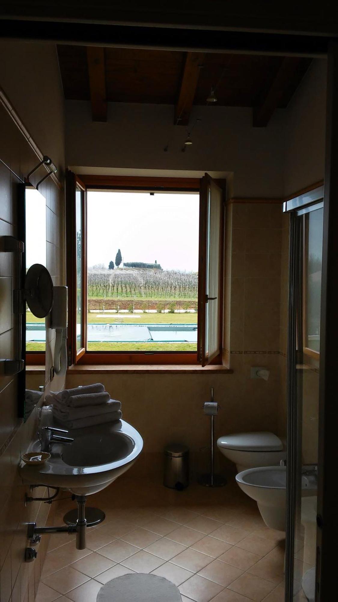 Relais Corte Pontigliardo * Cola (Verona)
