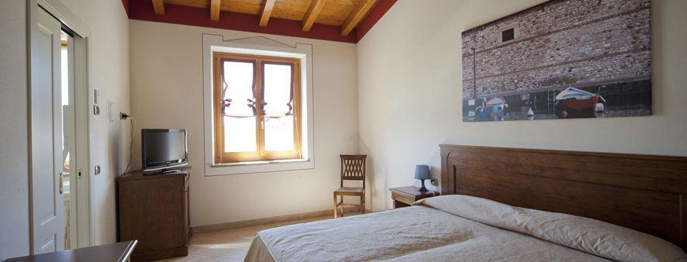 Relais Corte Pontigliardo Hotel *